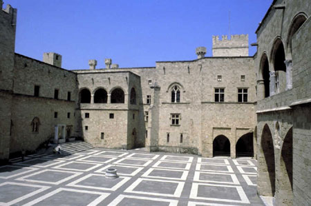 Rodi Piazza Centro