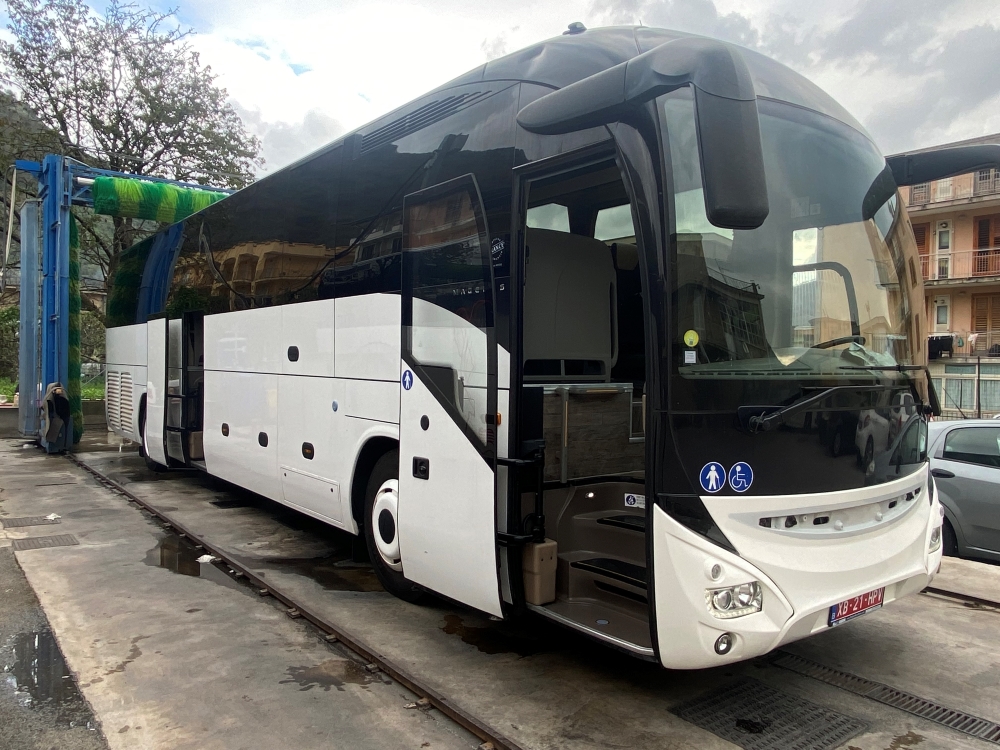 Magelys Noleggio Autobus pedana Salerno